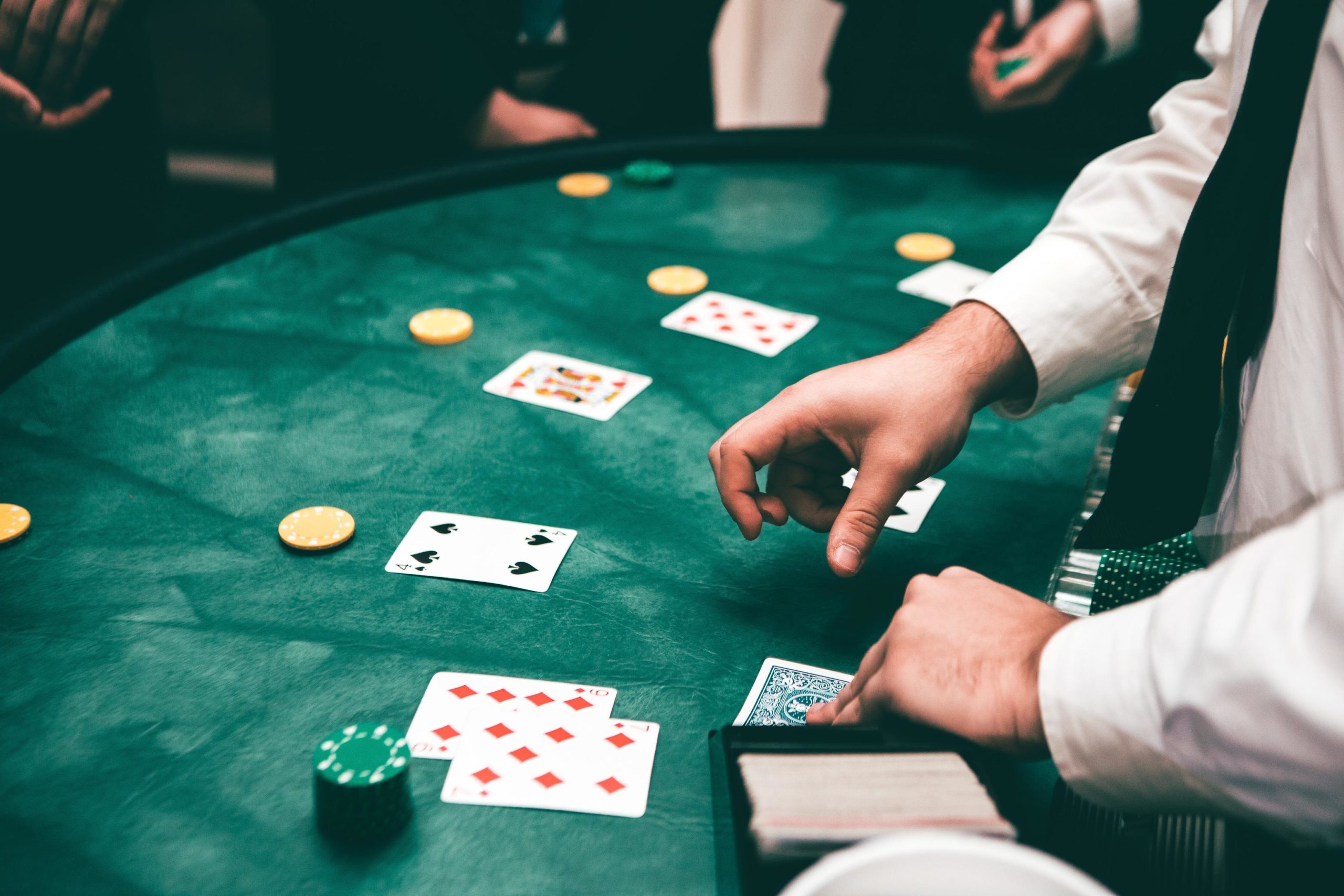 The Future of Gambling: Online vs. Traditional Casinos