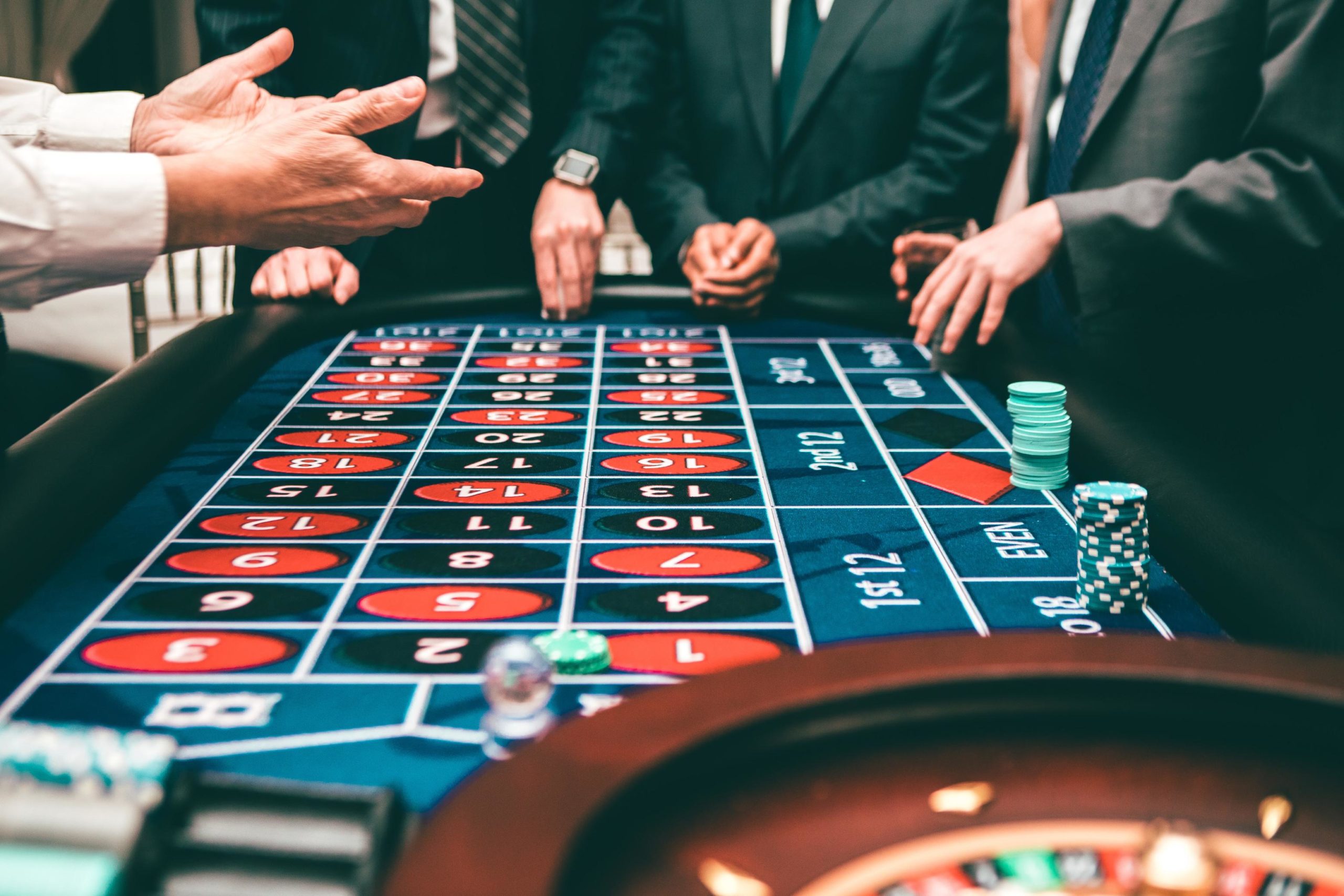 The Psychology of Risk-taking in Gambling